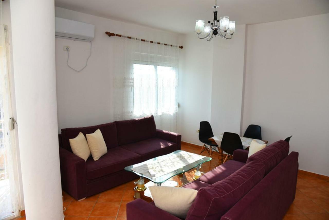 Gzim'S Apartment Durrës Exterior foto
