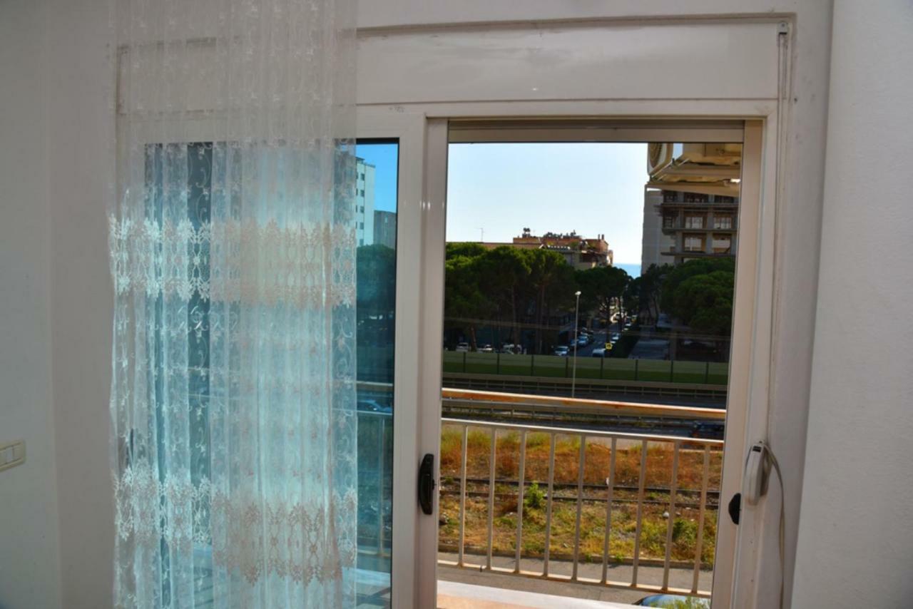 Gzim'S Apartment Durrës Exterior foto